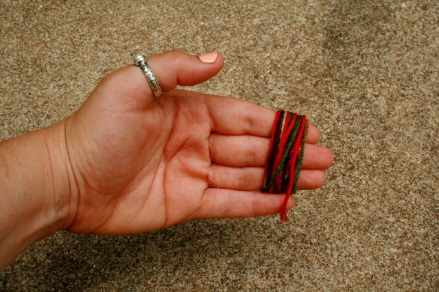 4 - yarn wrap around hand